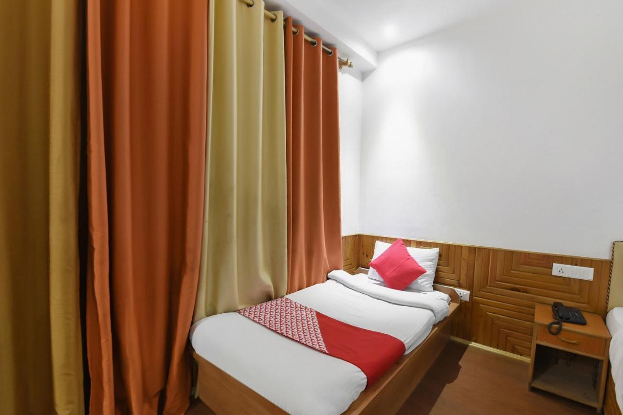 Oyo 23533 Mount View Hotel Kulu Buitenkant foto