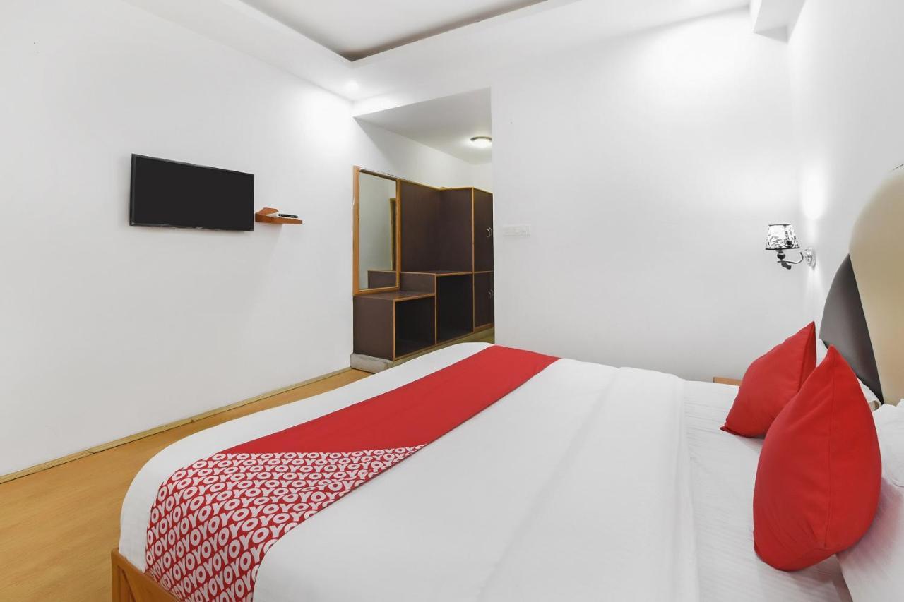 Oyo 23533 Mount View Hotel Kulu Buitenkant foto