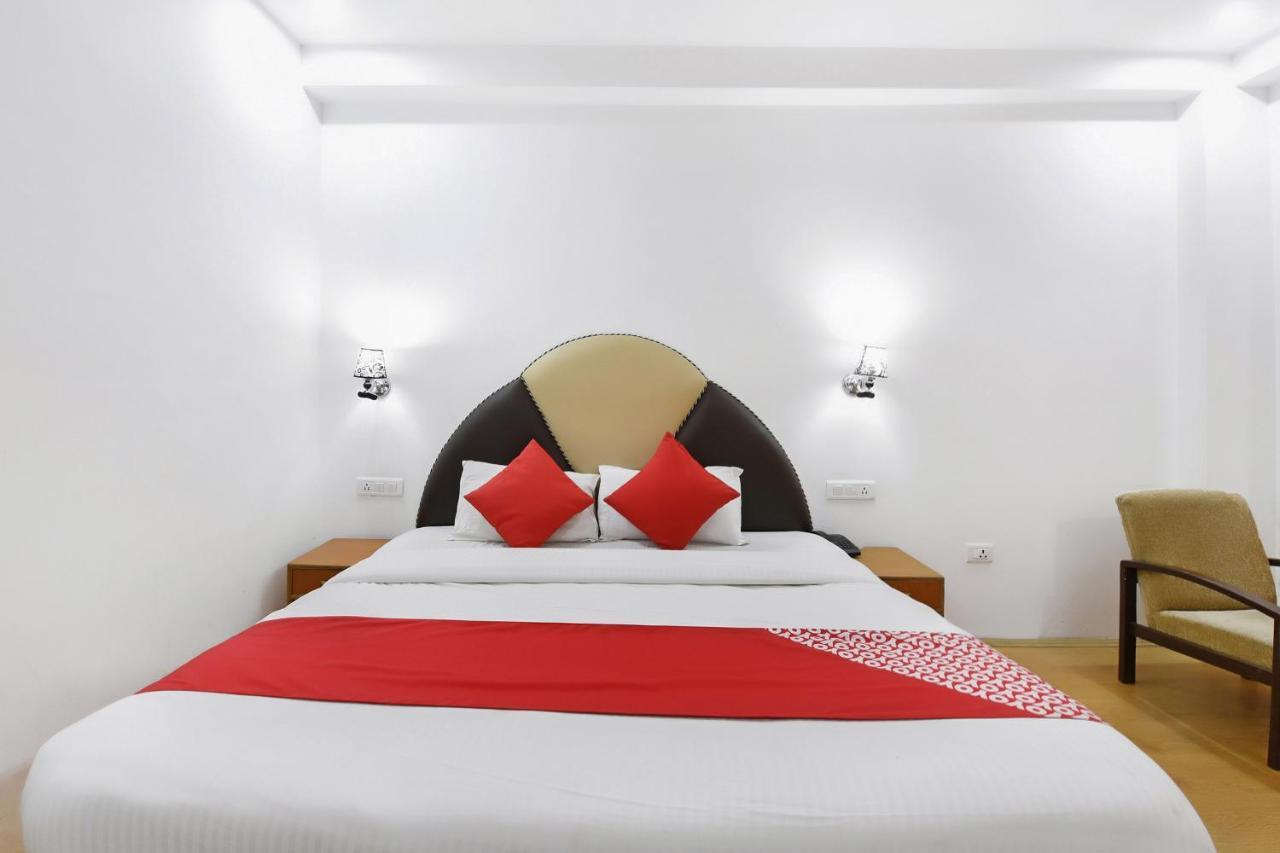 Oyo 23533 Mount View Hotel Kulu Buitenkant foto