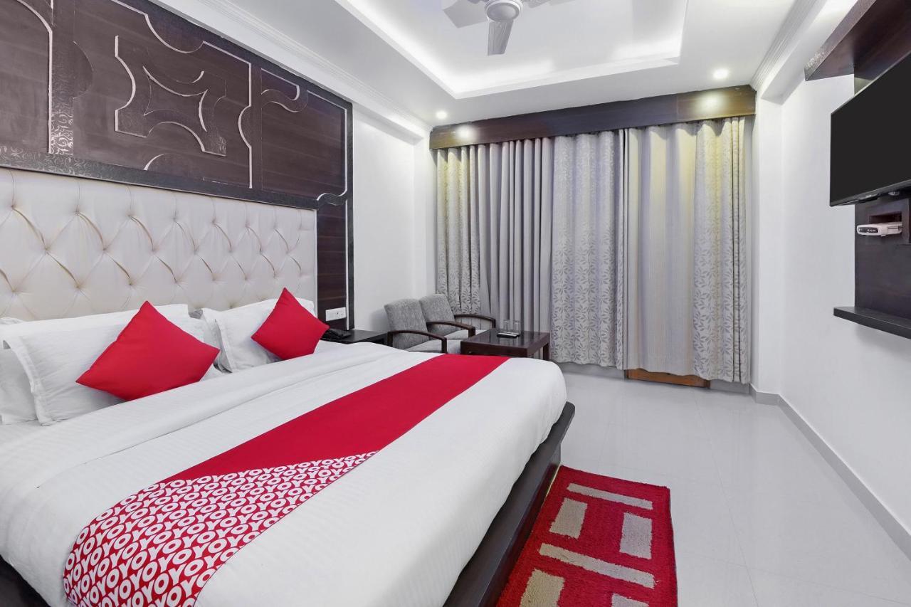 Oyo 23533 Mount View Hotel Kulu Buitenkant foto