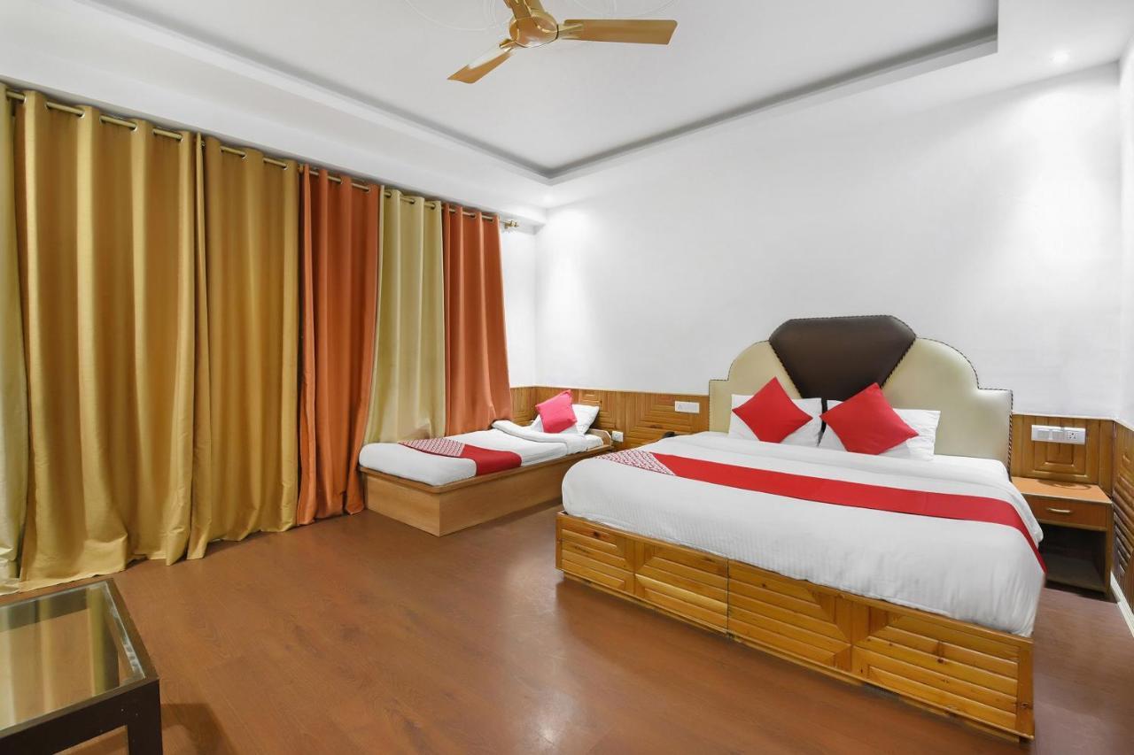 Oyo 23533 Mount View Hotel Kulu Buitenkant foto
