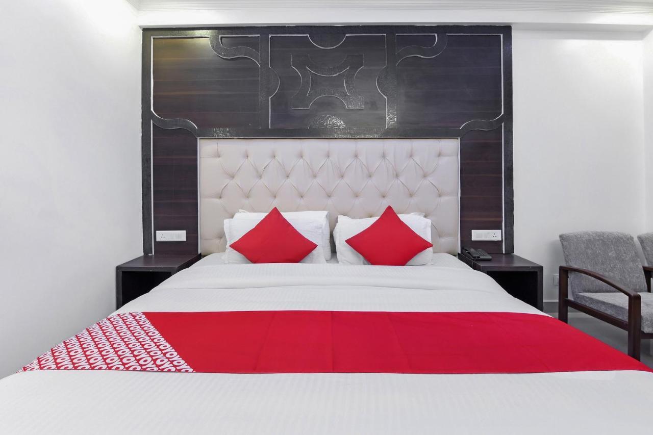 Oyo 23533 Mount View Hotel Kulu Buitenkant foto