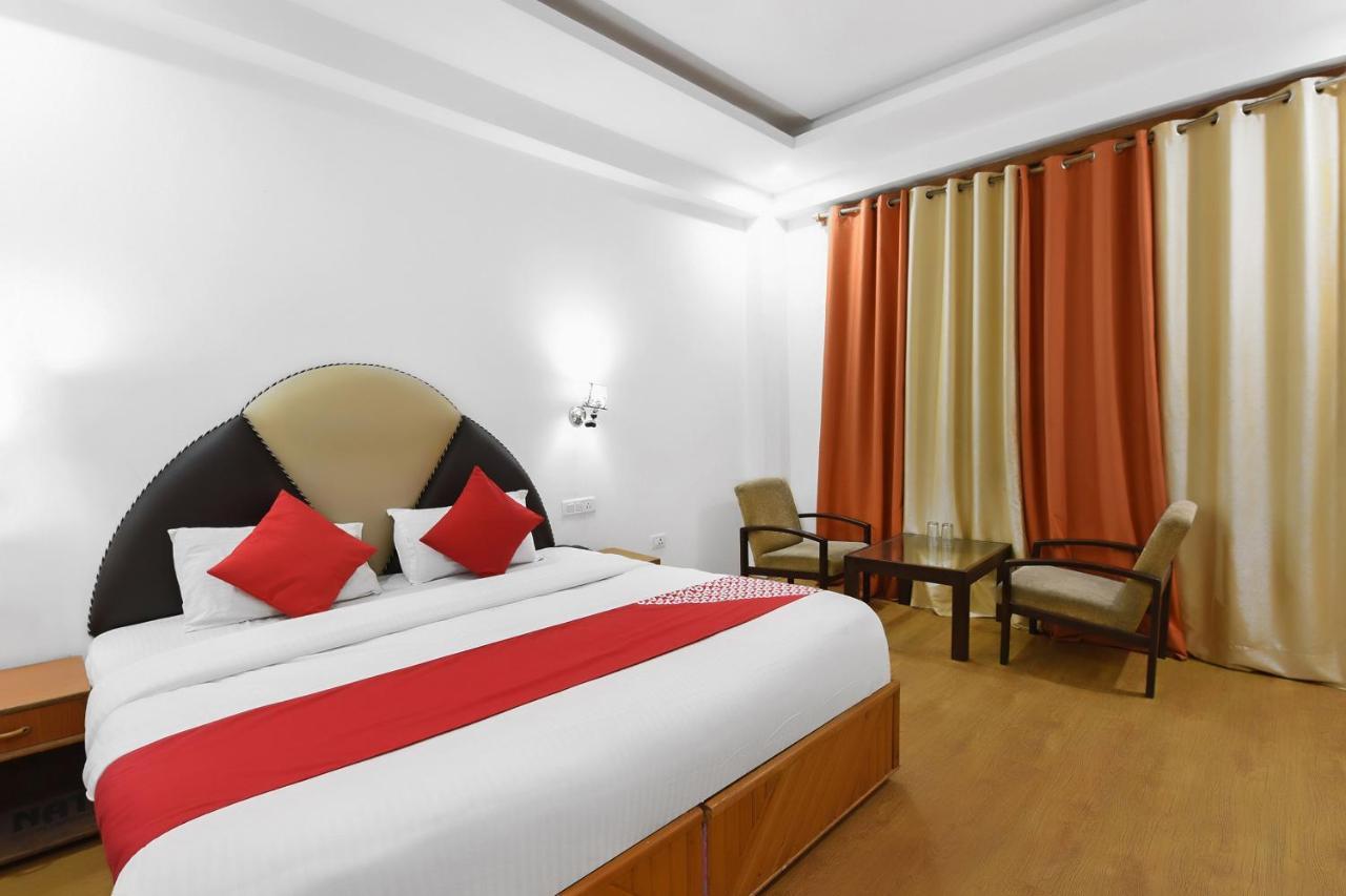 Oyo 23533 Mount View Hotel Kulu Buitenkant foto